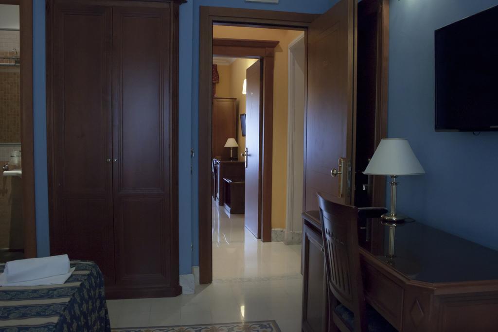 Clara Domus Hotel Roma Exterior foto